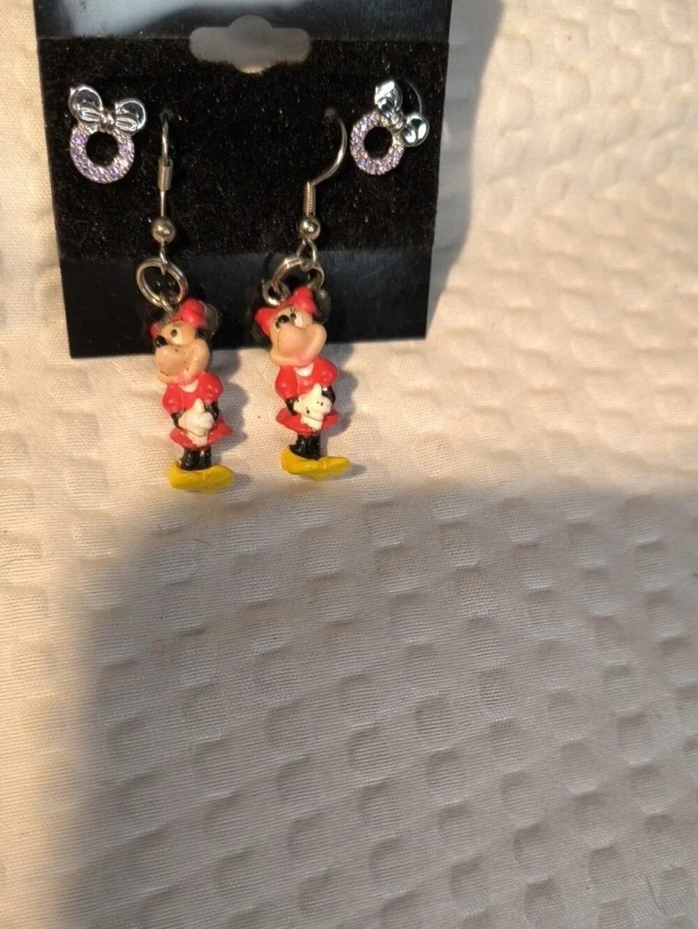 2 Pairs Girls Red Minnie Mouse Charm Dangle Earrings & Studs